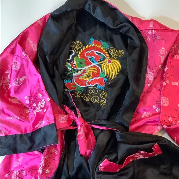 Hot Pink & Black Reversible Kimono Robe w/ Pockets - Picture 2 of 5